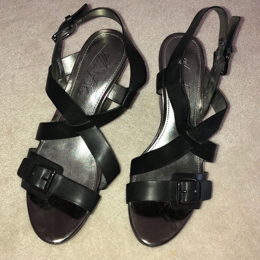 Marc Fisher black platform sandals